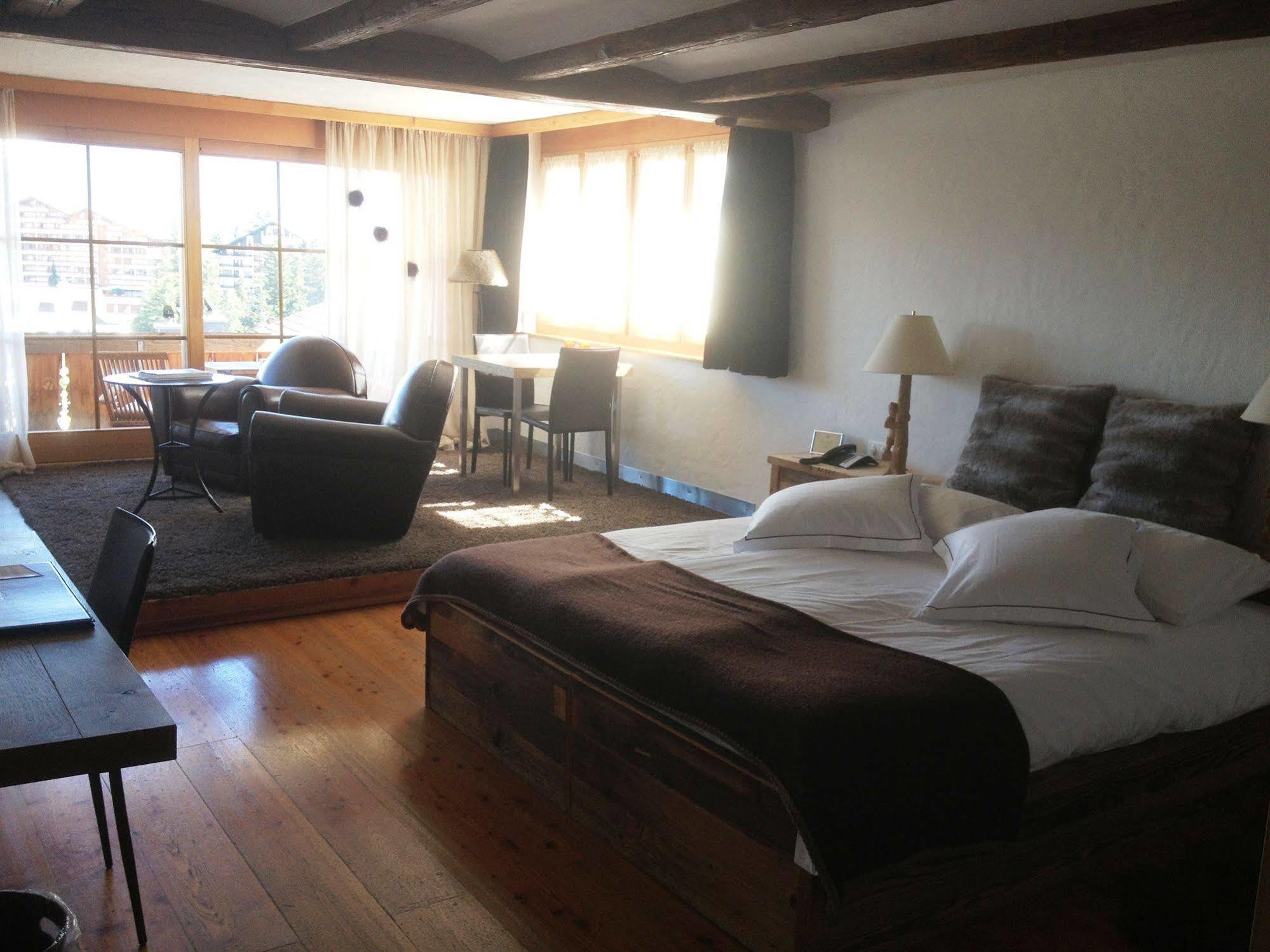 Hostellerie Du Pas De L'Ours "Relais Et Chateaux" Кран-Монтана Екстер'єр фото